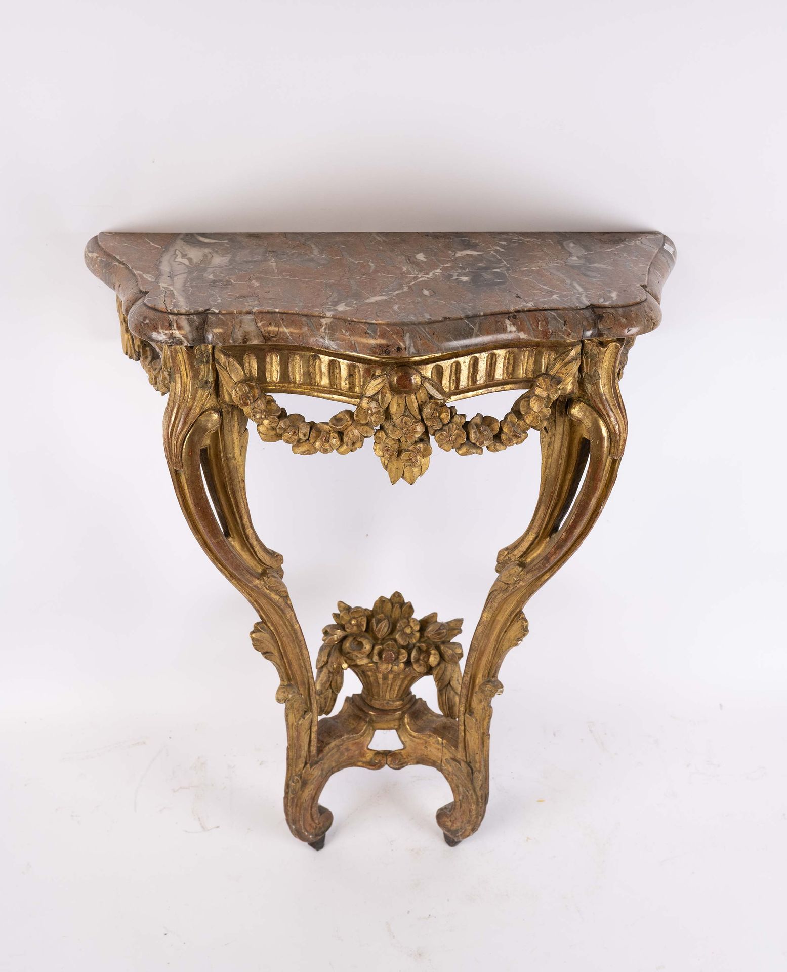 Null Carved and gilded beech wood sconce console with openwork foliage decoratio&hellip;