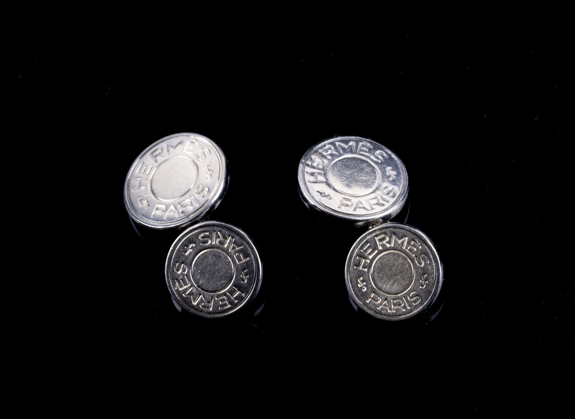 Null HERMES, París, Par de gemelos de plata peso: 8,78 g, en estuche original