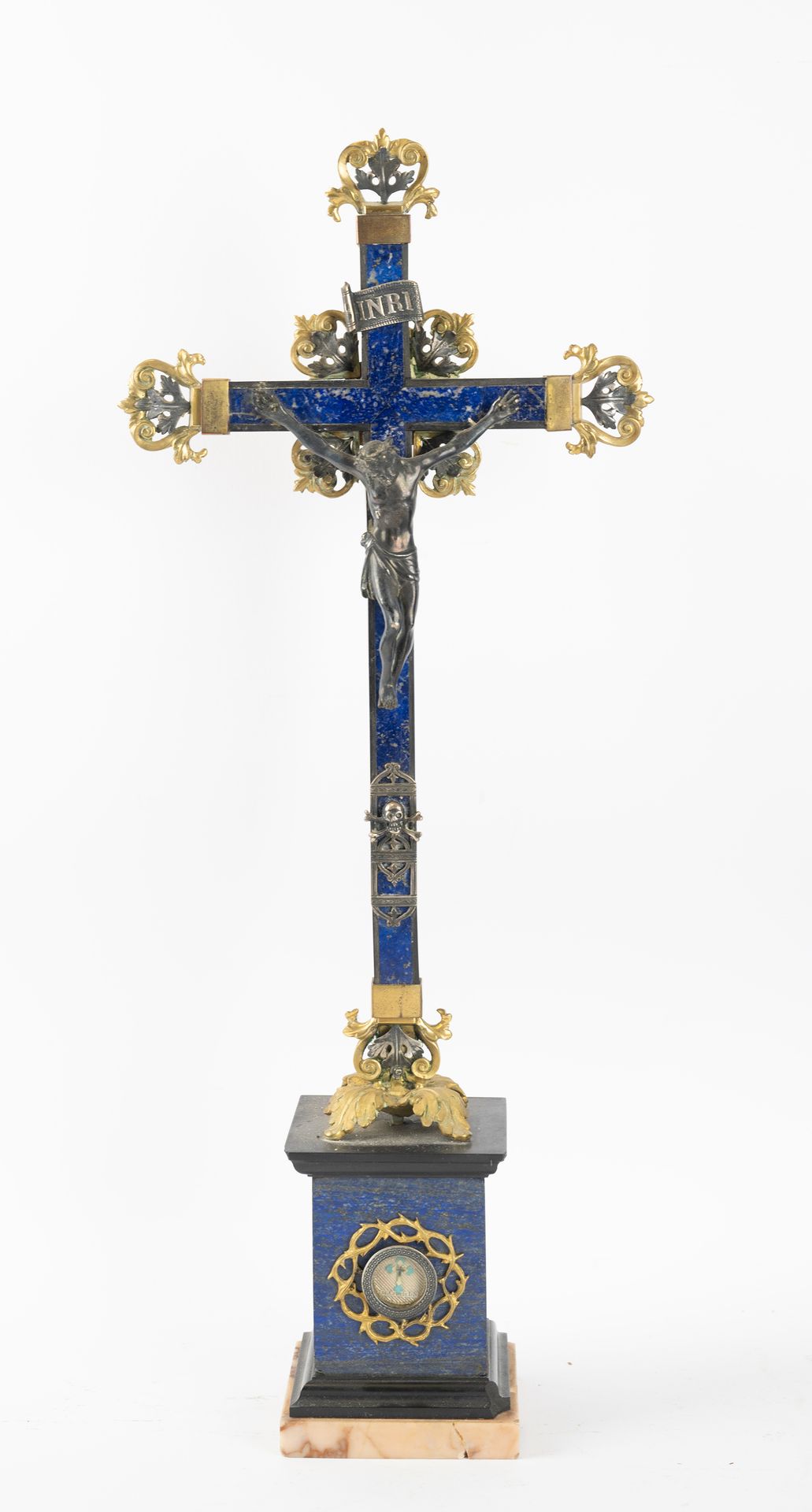 Null Rome début XVIIIe s, crucifix reliquaire en ébène, lapis-lazzuli, marbre, a&hellip;