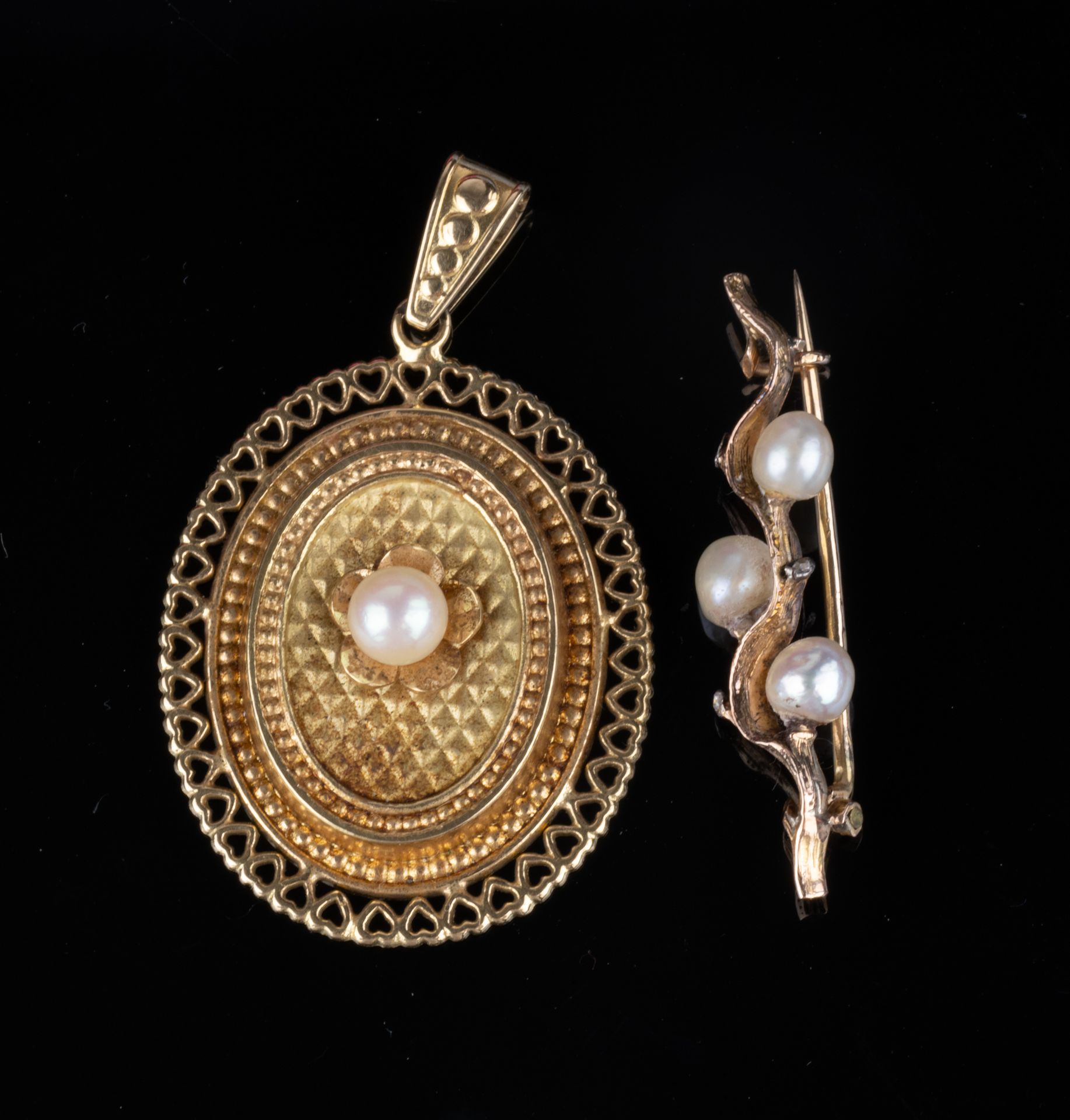 Null Pendentif et broche en or jaune 18 carats (soit 750/1000e) ornés de perles,&hellip;