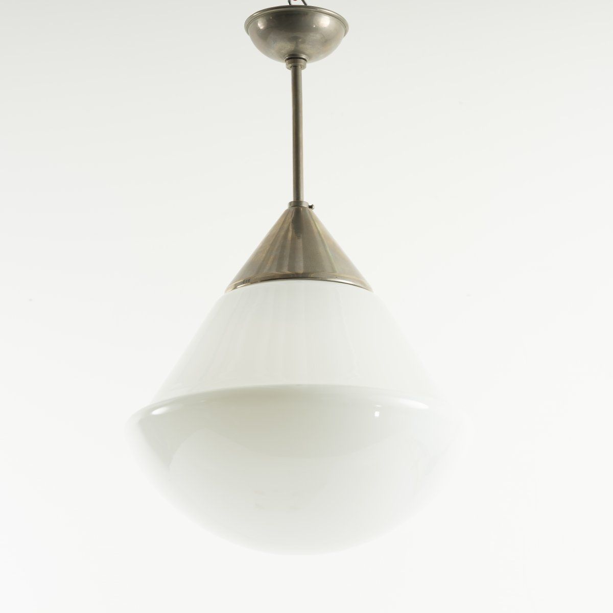 Null Heinrich Siegfried Bormann, lámpara colgante '624', c. 1939, H. 66 cm (con &hellip;