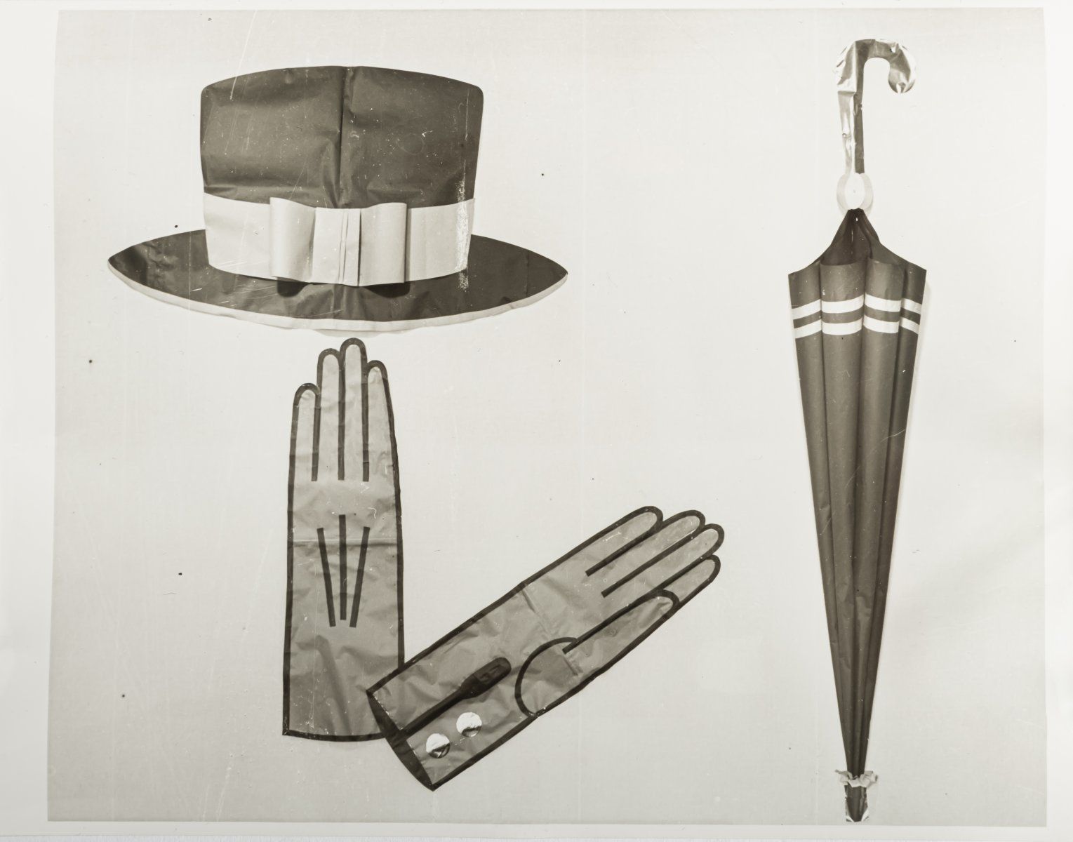 Null 包豪斯，4张照片，约1930年，17.9 x 24厘米。明胶银打印，高光，在重晶石上。没有签名。