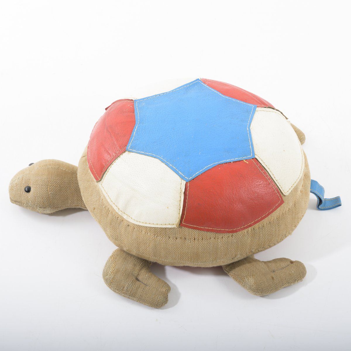 Null Renate Müller, Tortoise, 1971, H. 20,5 x 69.5 x 53 cm. Made by Therapeutisc&hellip;