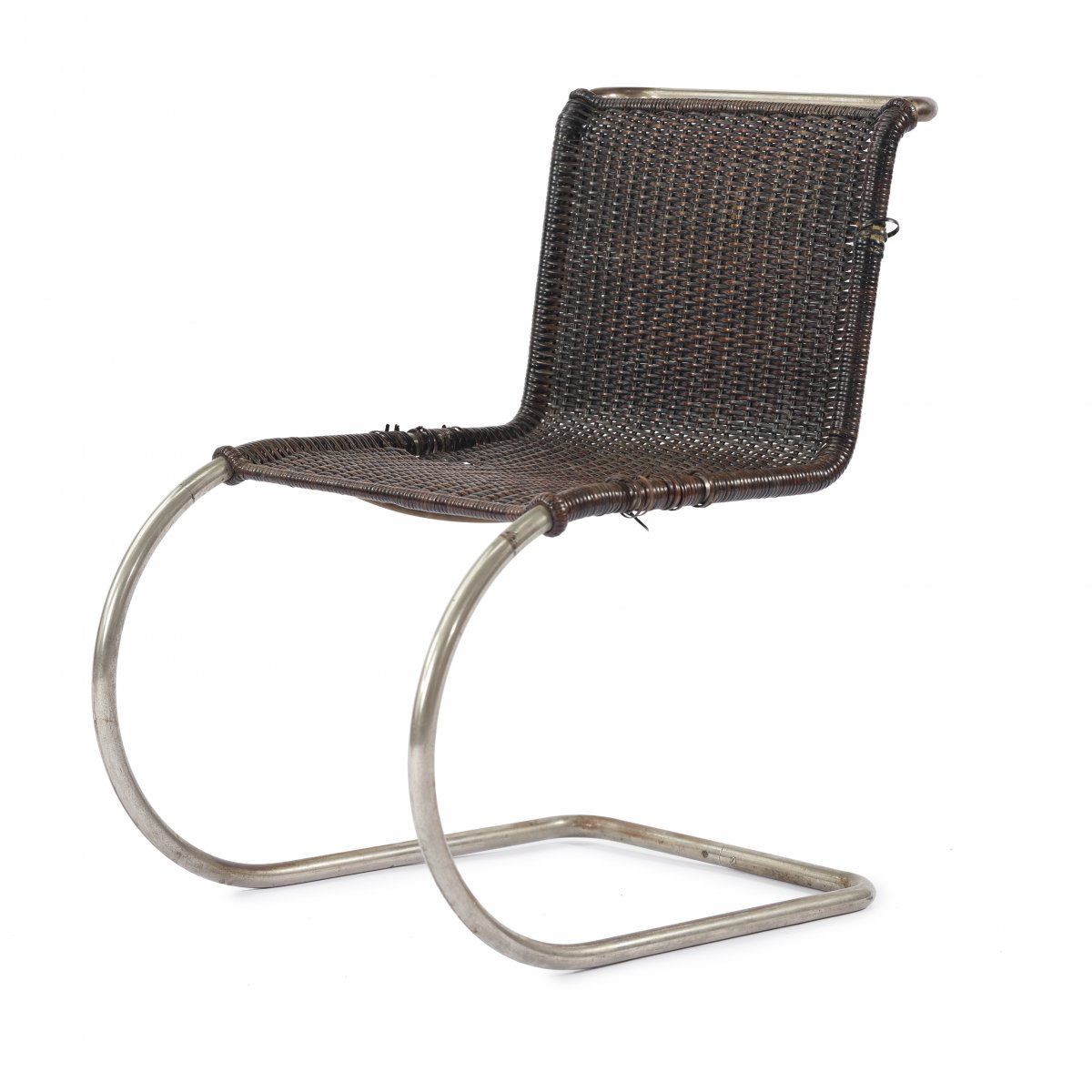 Null 路德维希-密斯-凡德罗，'MR 10' - 'Weissenhof'椅，1927年，高80 x 48.5 x 72.5厘米。管径为2.5厘米。由柏林的&hellip;
