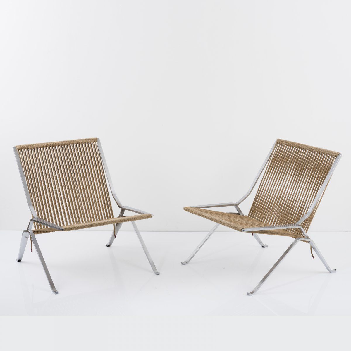 Null Poul Kjaerholm, 2 'PK 25' - 'Element chairs', 1952, H. 73 x 68.5 x 75 cm. M&hellip;