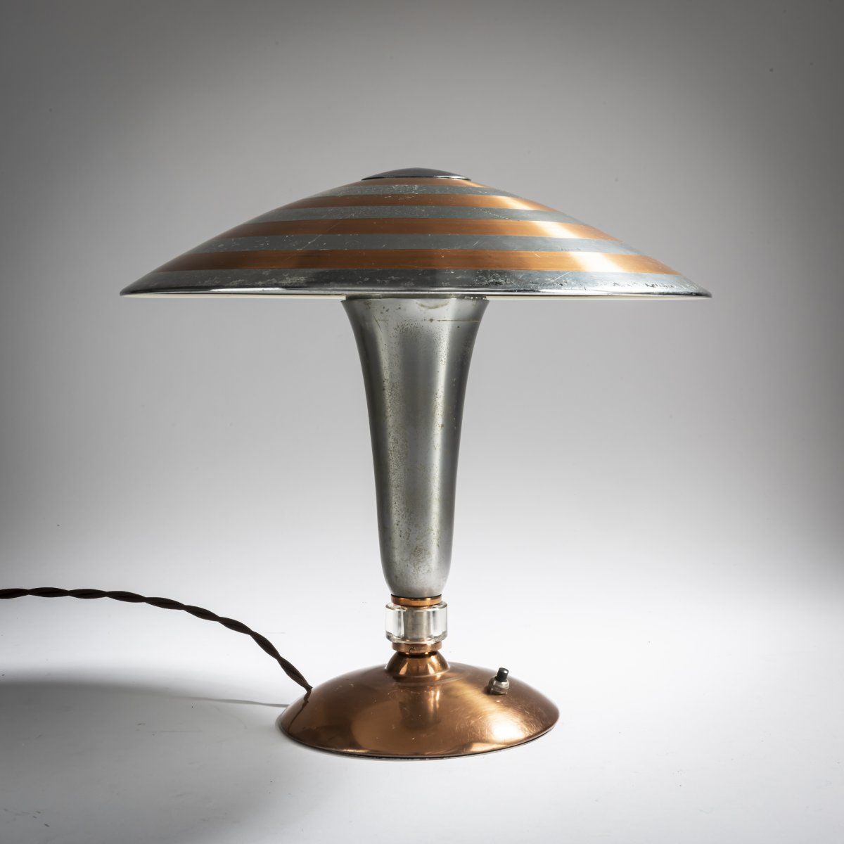 Null Italy, Table light, 1950s, H. 32 cm, D. 34 cm. Sheet copper, partially chro&hellip;