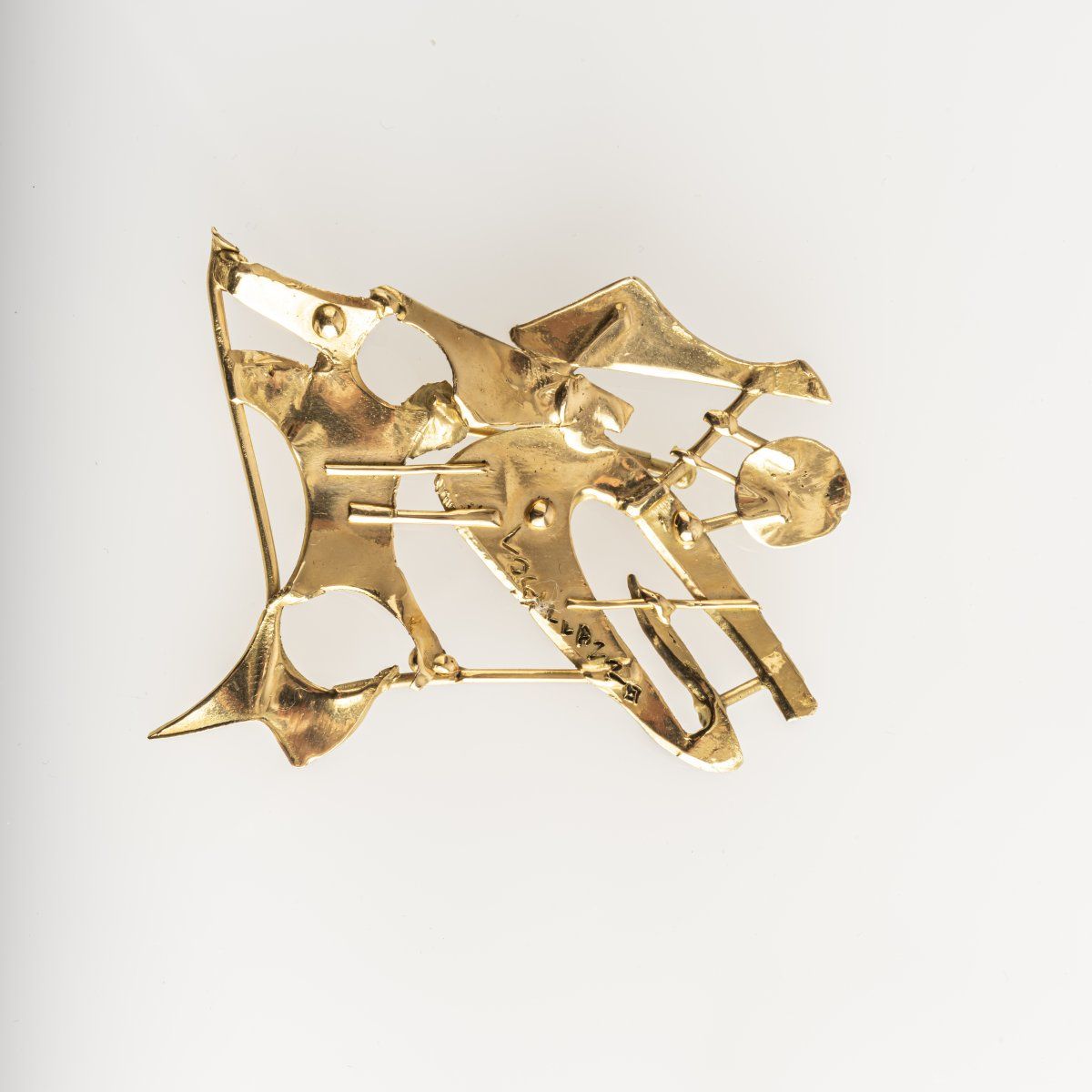 Null Umberto Mastroianni (1910 Fontana Liri - 1998 Marino), Brooch, 1960s, 18ct.&hellip;