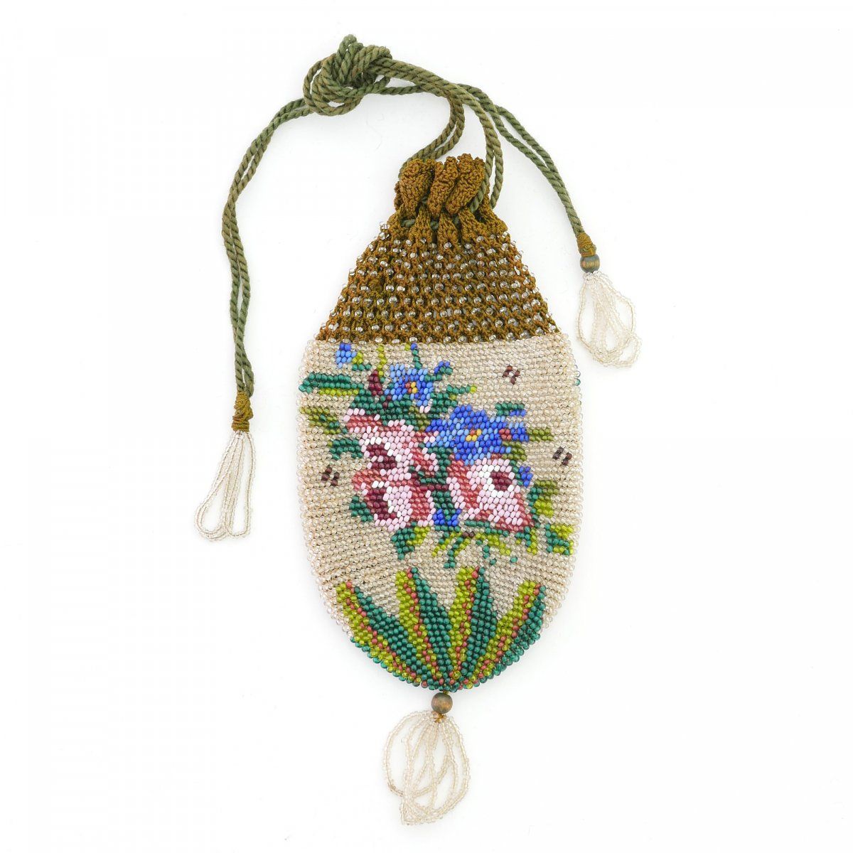 Null 19世纪下半叶，带花图案的小袋，高18 x 7.5厘米。钩编的多色珠子，钩编的抽绳上有透明珠子。