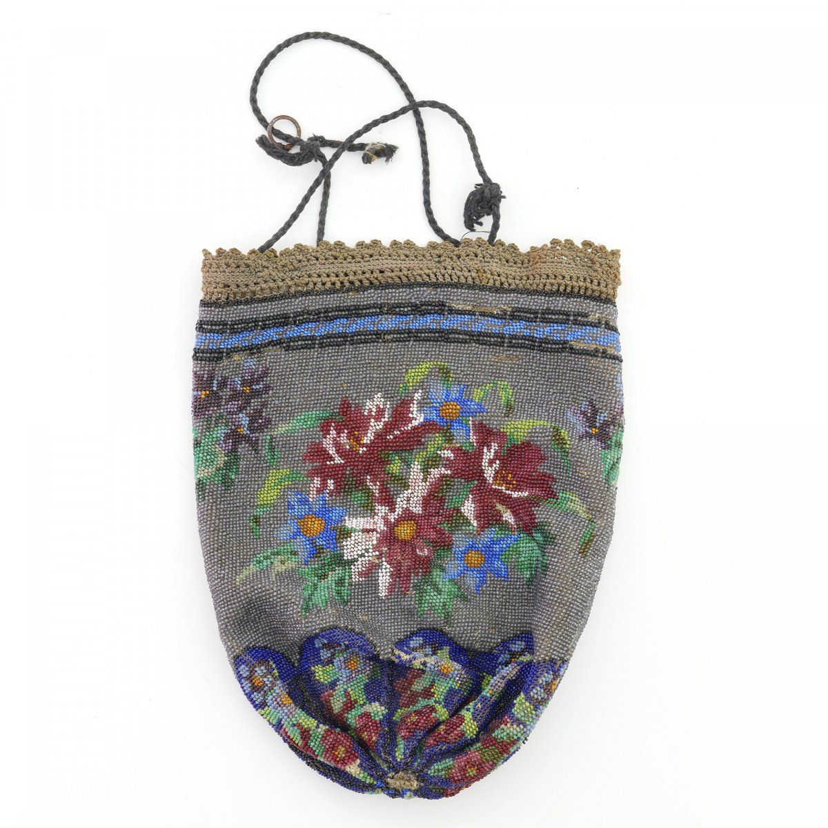 Null Pouch with a flower motif, 2nd half of the 19th century, H. 22 x 17 cm. Pol&hellip;