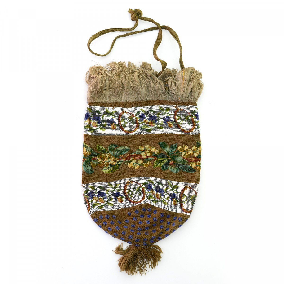 Null 带花边的小包，约1830年，高25 x 14厘米。针织，有多色珠子，纺织衬里，抽绳有纺织物。