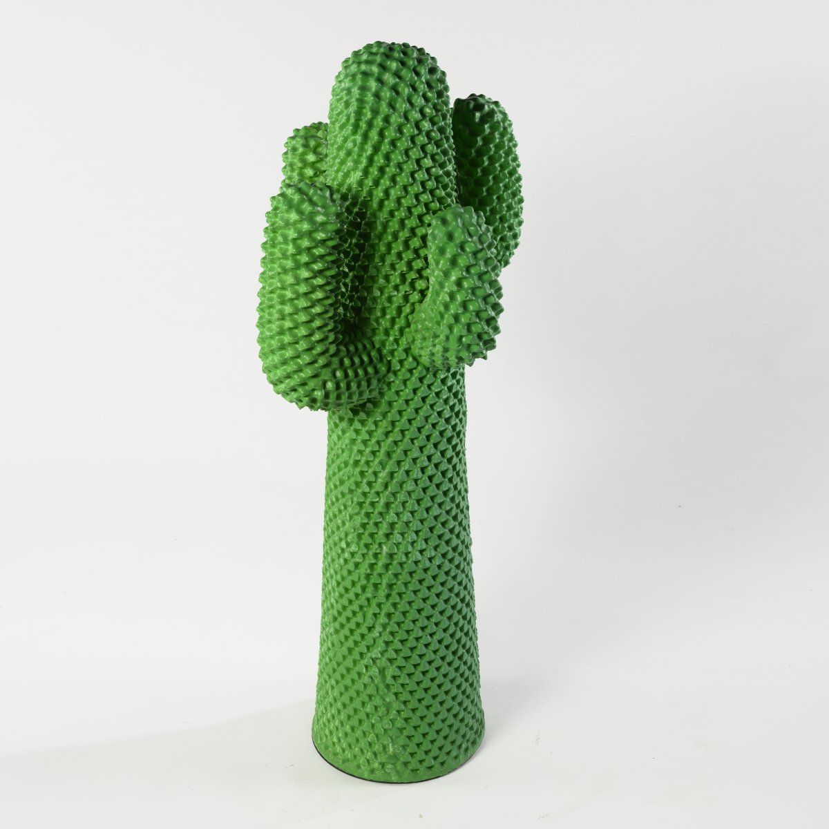 Null Guido Drocco; Franco Mello, Kleiderständer "Cactus", 1972, H. 166,5 cm. Her&hellip;