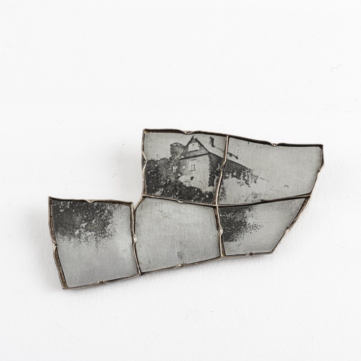 Null Bettina Speckner (1962 Offenburg - vit à Übersee), Broche, années 2000, Arg&hellip;