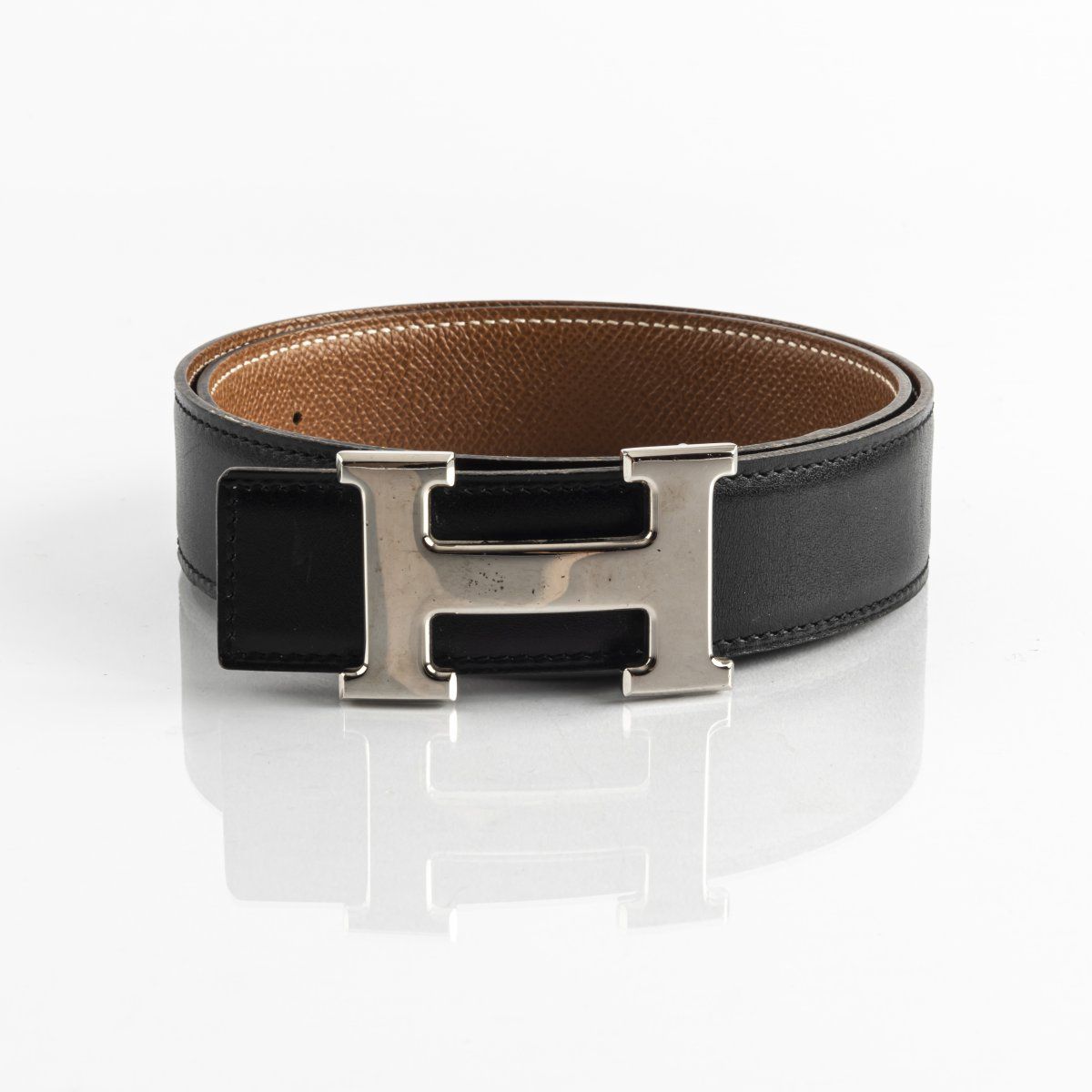 Null Hermès, Paris, Reversible belt with belt buckle 'H', 1999, Leather straps i&hellip;