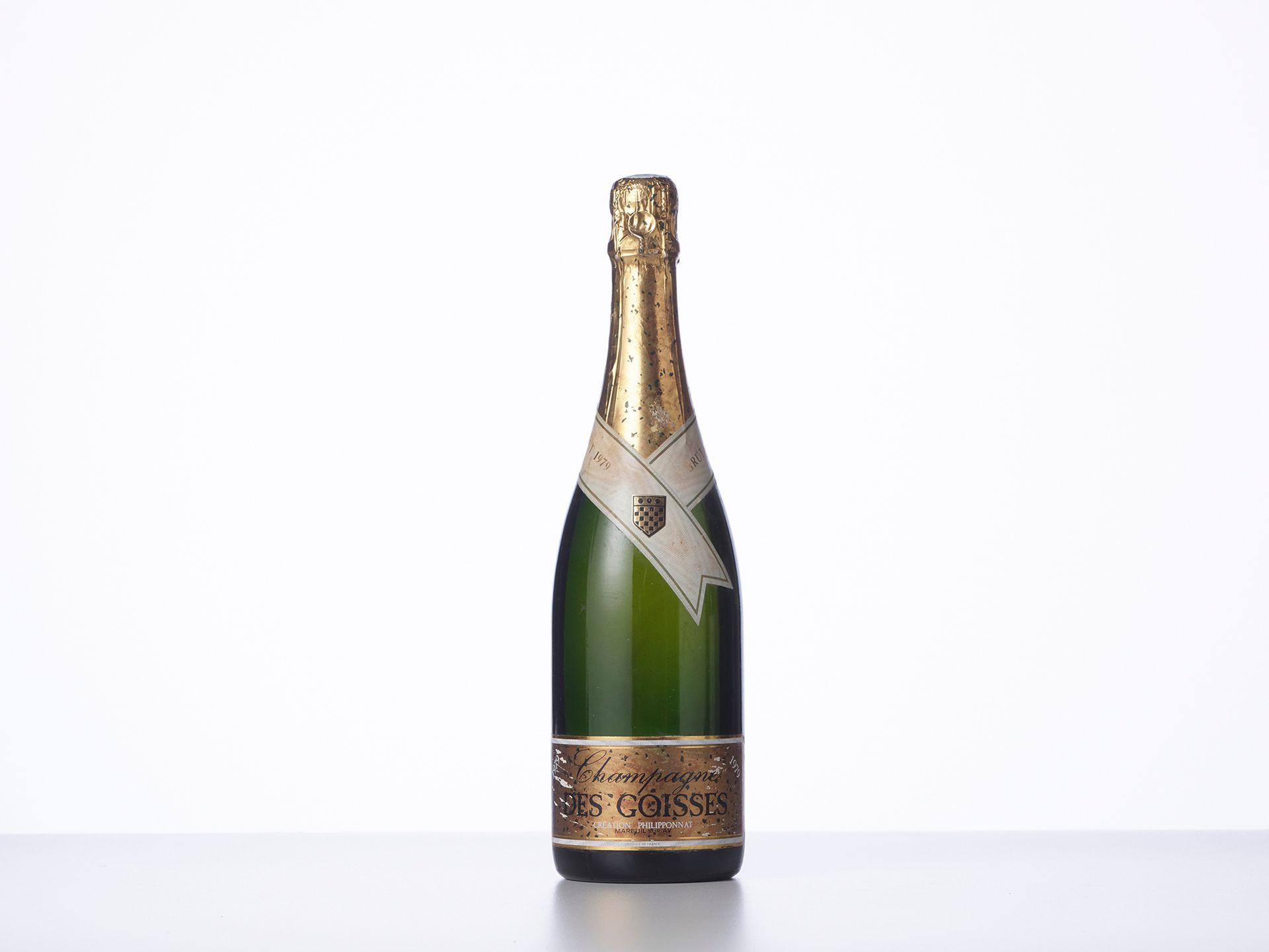 Null 1瓶高斯香槟酒 

年份：1979年 

产区：菲利波那（Philipponnat 

备注 :(E.L.S;CLM.A，否则就很好)