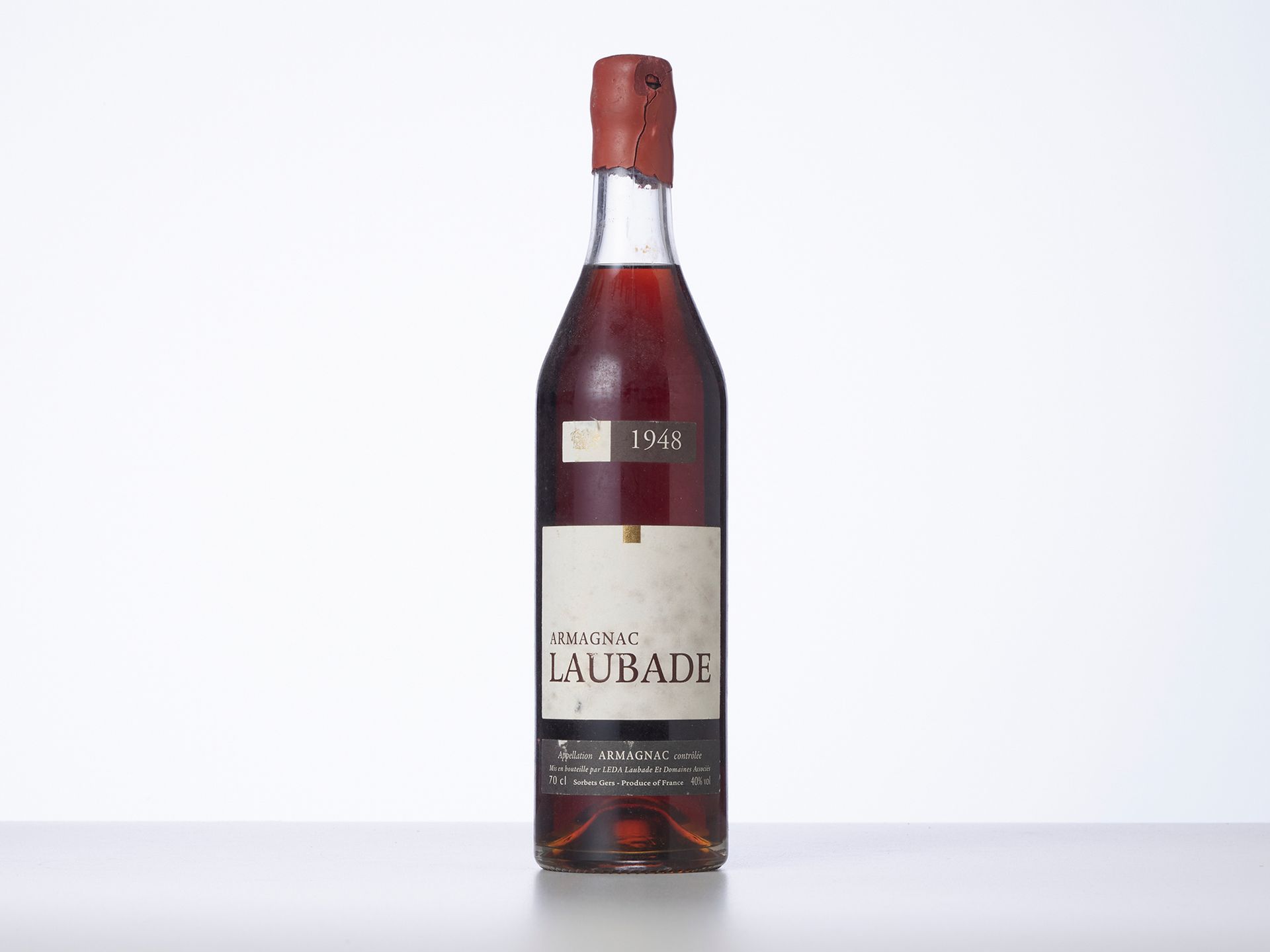 Null 1 Bouteille ARMAGNAC 

Année : 1948 

Appellation : Laubade (mise Leda) 

R&hellip;