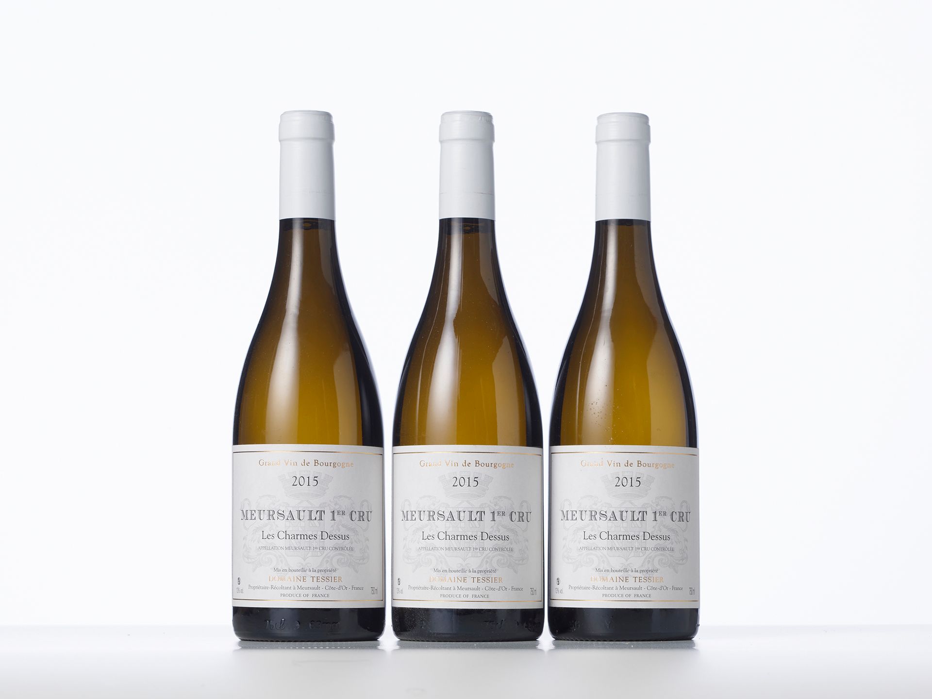 Null 3瓶MEURSAULT LES CHARMES DESSUS (1° Cru) 

年份：2015年 

酒庄名称：Domaine Tessier