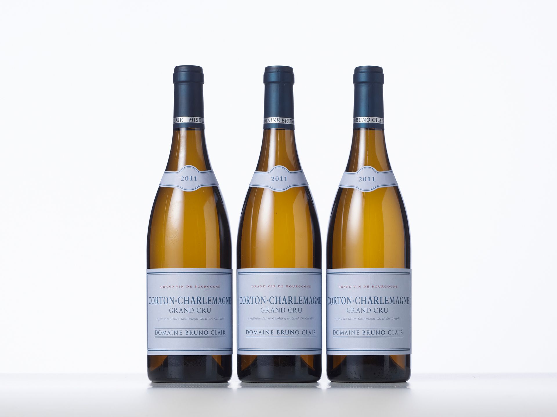 Null 3 Bottles CORTON-CHARLEMAGNE (Grand Cru) 

Year : 2011 

Appellation : Doma&hellip;