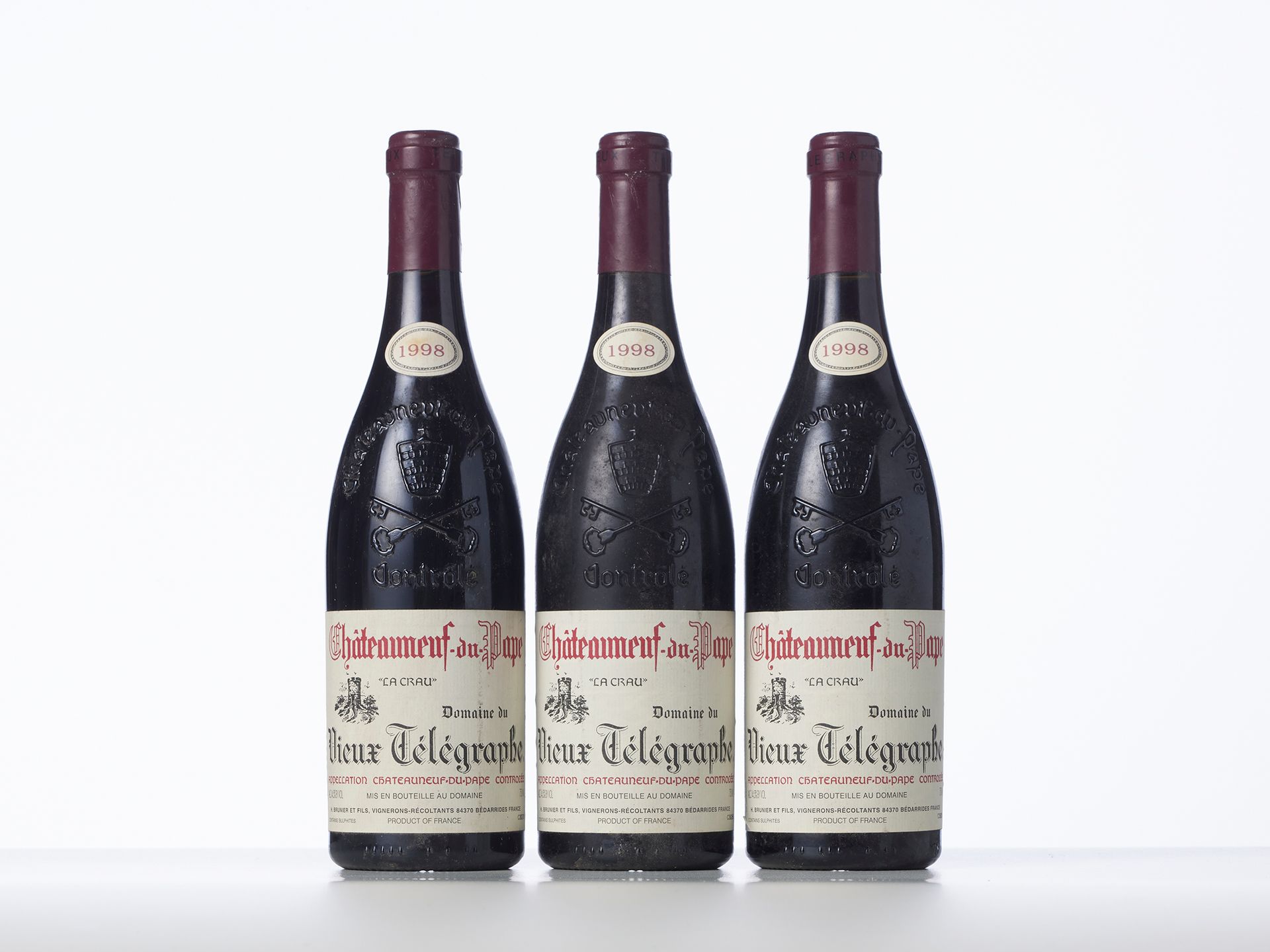 Null 3 Flaschen CHÂTEAUNEUF-DU-PAPE Rot. 

Jahr: 1998 

Bezeichnung: Domaine du &hellip;