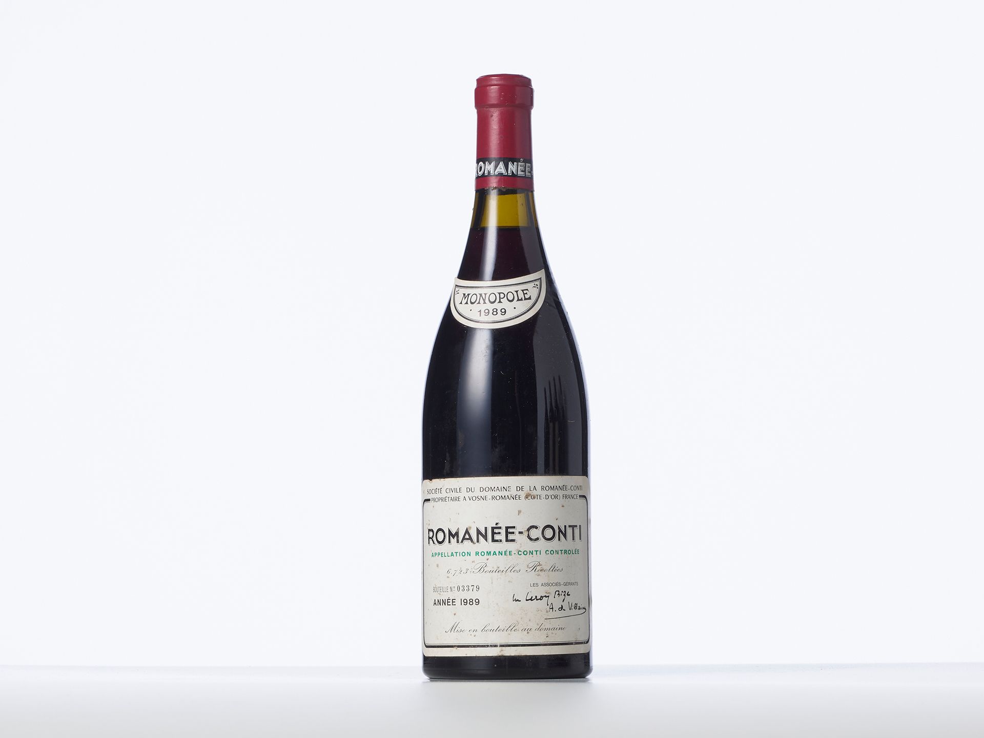 Null 1 Bouteille ROMANEE-CONTI (Grand Cru) 

Année : 1989 

Appellation : Domain&hellip;