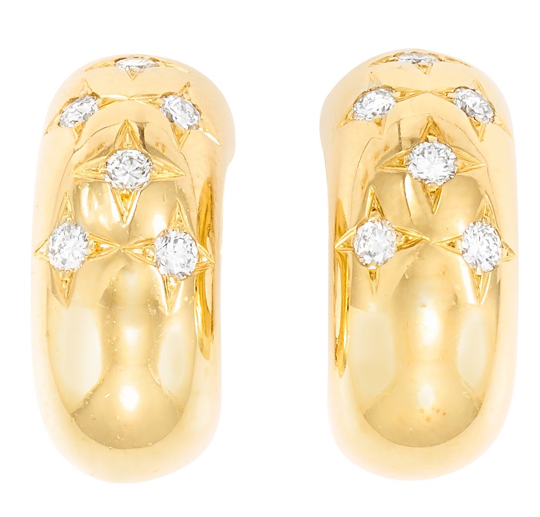 CHAUMET Coppia di orecchini a mezzo cerchio in oro giallo con diamanti taglio br&hellip;