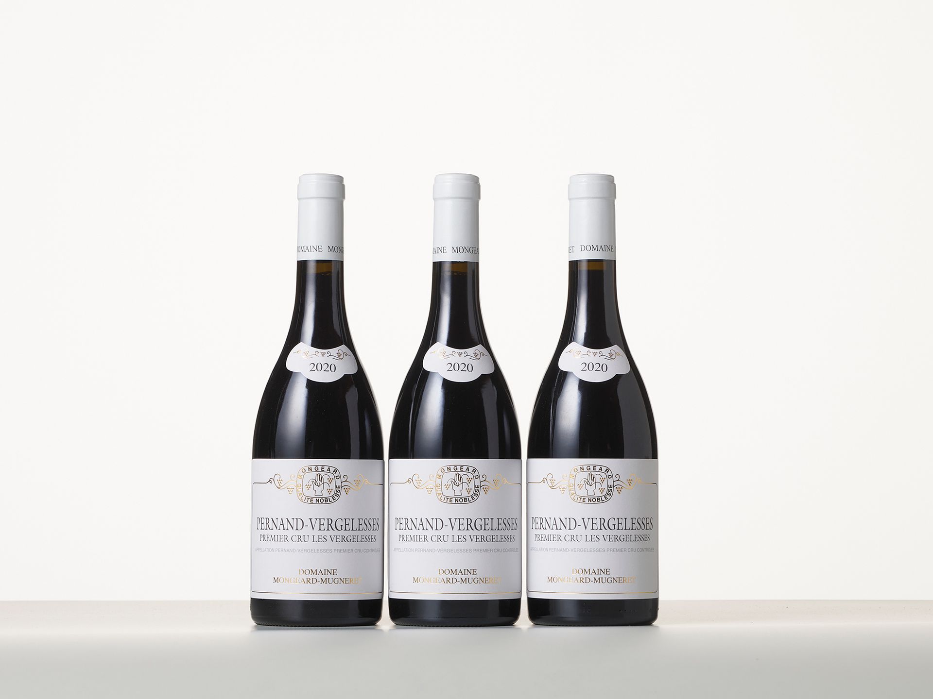 Null 3瓶 PERNAND-VERGELESSES LES VERGELESSES 红葡萄酒 (1° Cru) 
年份 : 2020 
产区 : Monge&hellip;