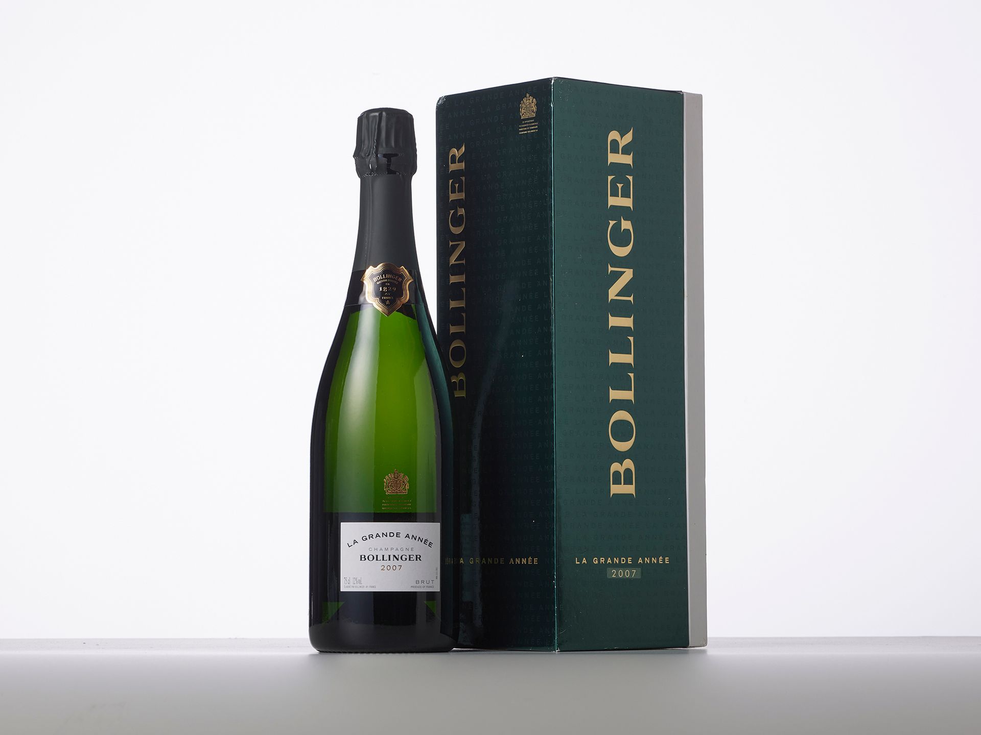 Null 1 Bottle CHAMPAGNE BRUT "LA GRANDE ANNEE 
Year : 2007 
Appellation : Bollin&hellip;