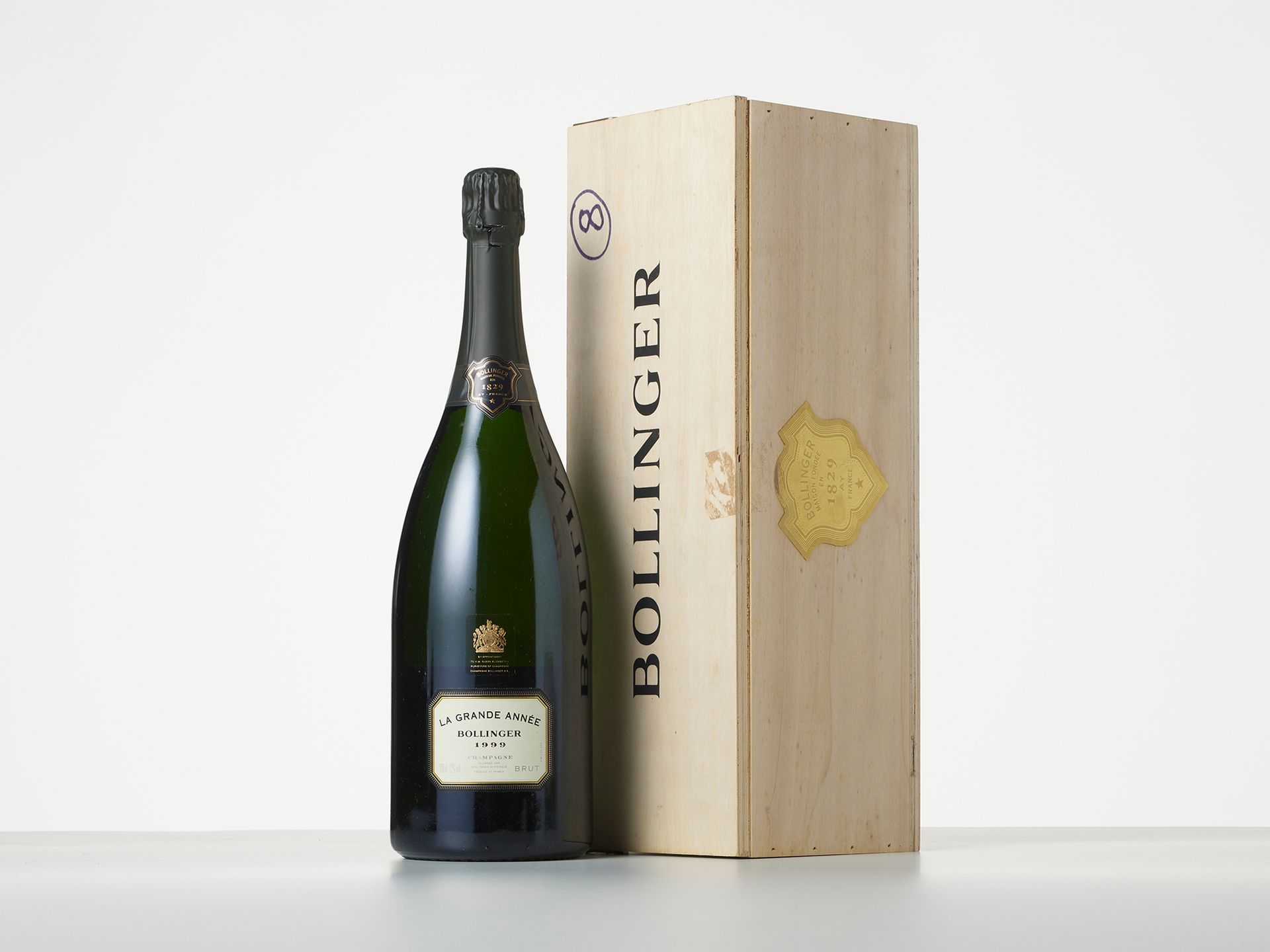 Null 1支玛格南白金香槟 "LA GRANDE ANNEE 
年份：1999 
产区 : 布林 
包装 : (原装木箱) 
备注 : (2008年4月出厂)