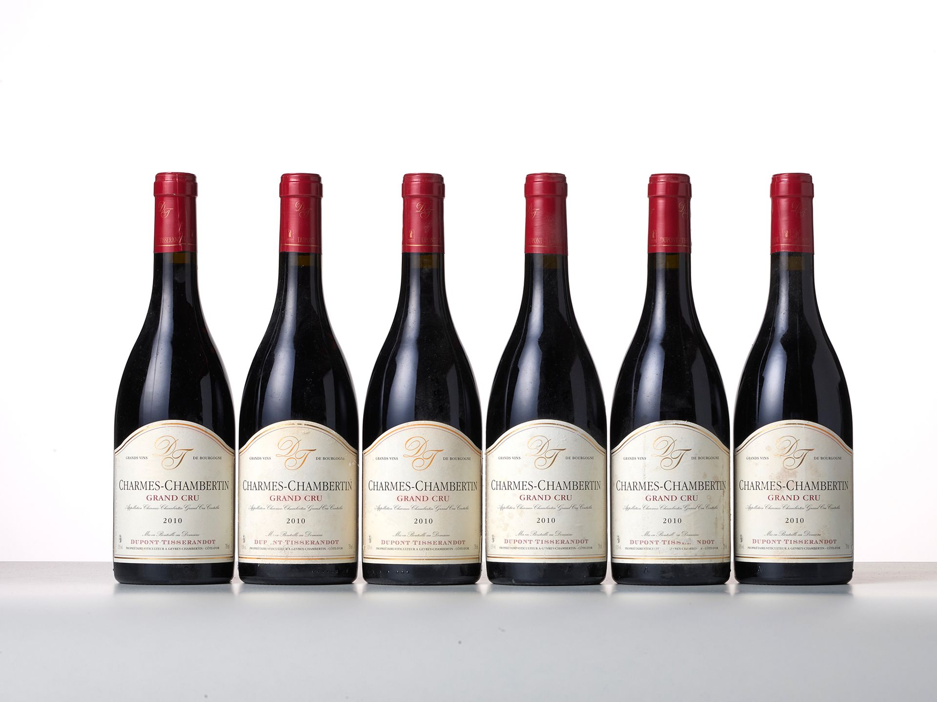 Null 6 Bouteilles CHARMES-CHAMBERTIN (Grand Cru) 
Année : 2010 
Appellation : Do&hellip;