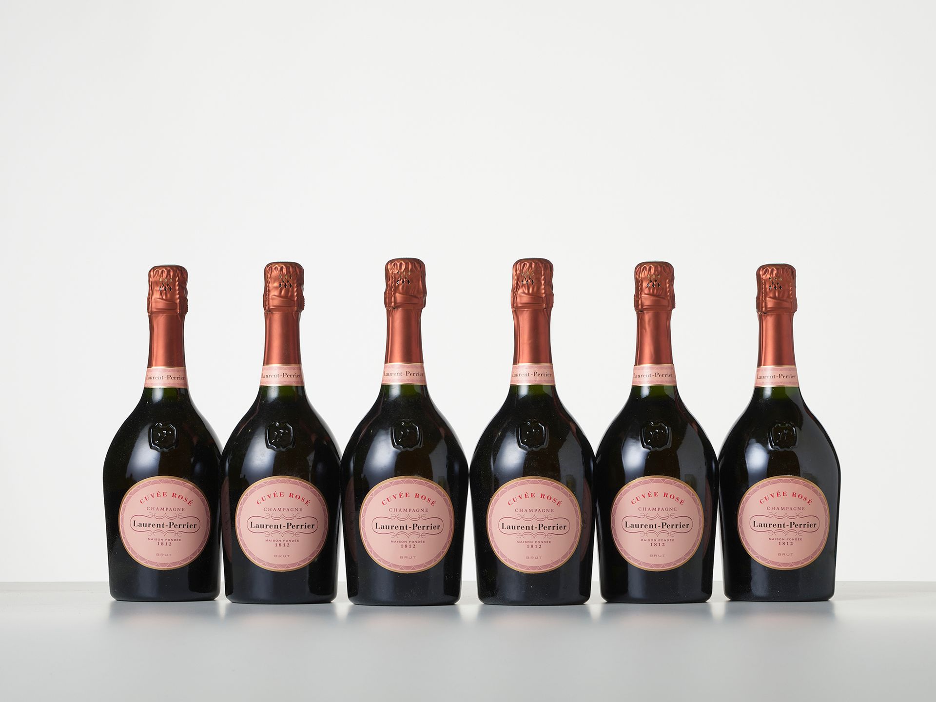 Null 6 Botellas CHAMPAGNE BRUT "CUVEE Rosé 
Año : NM 
Etiqueta : Laurent-Perrier&hellip;
