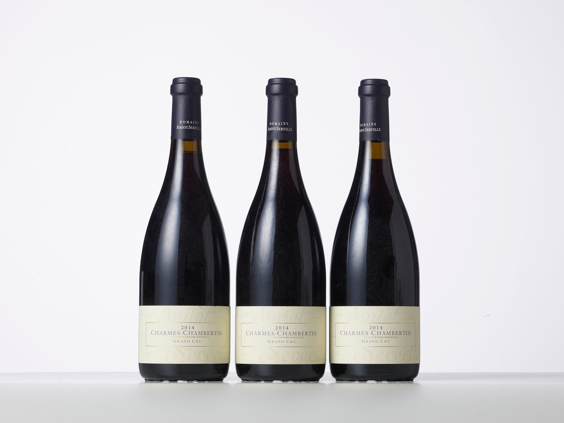Null 3 Bouteilles CHARMES-CHAMBERTIN (Grand Cru) 
Année : 2014 
Appellation : Do&hellip;