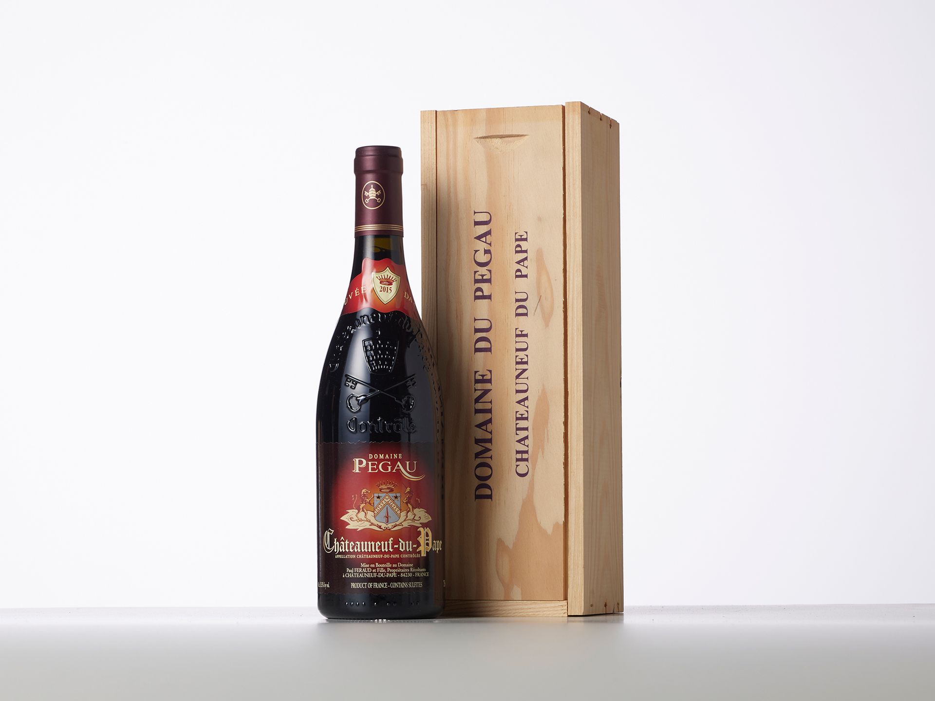 Null 1瓶CHÂTEAUNEUF-DU-PAPE "CUVEE DA CAPO "红葡萄酒 
年份：2015 
产区 : 佩高酒庄 
包装 : (木箱 Do&hellip;
