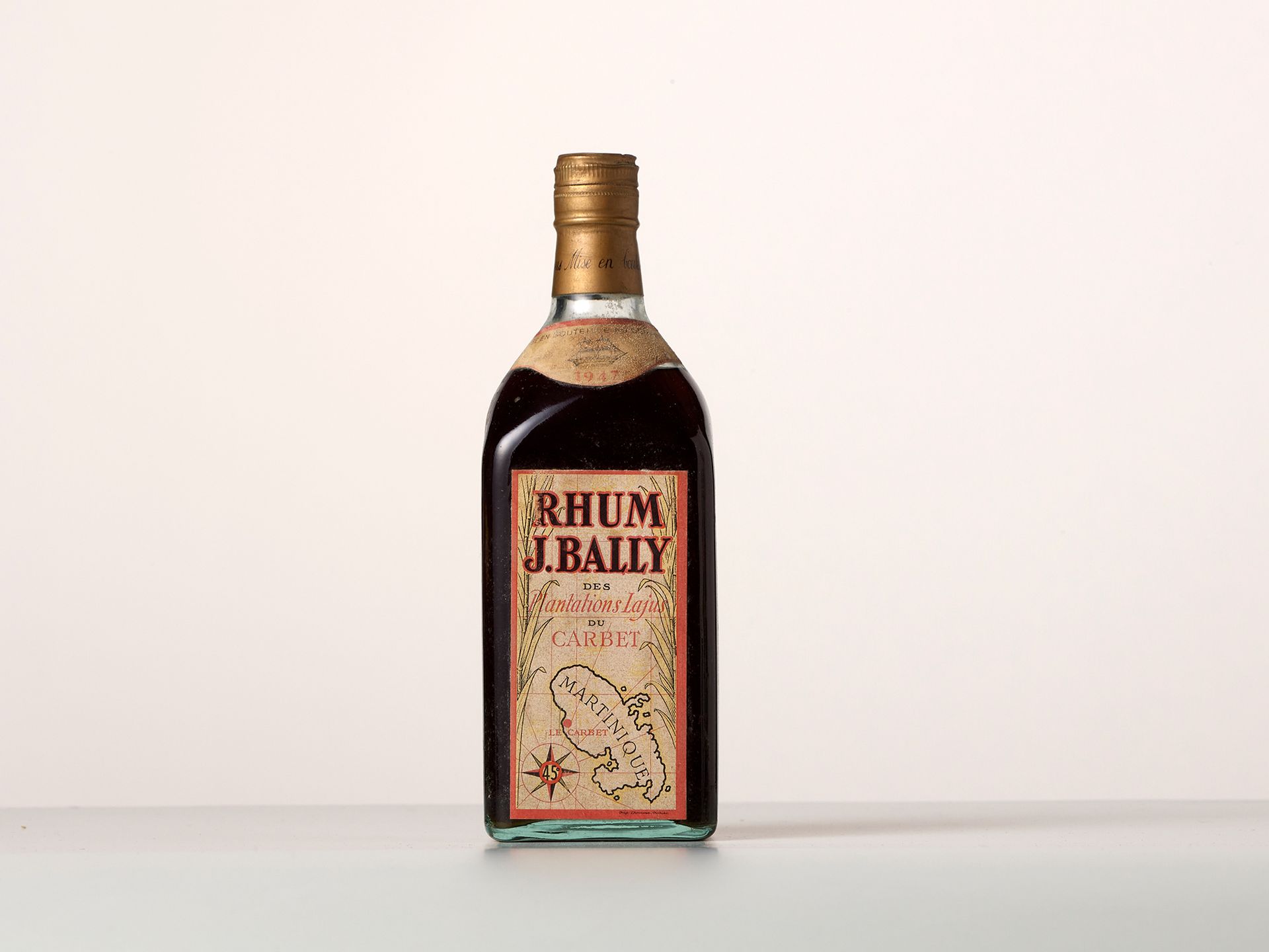 Null 1 Bottiglia RHUM DES PLANTATIONS LAJUS DU CARBET 
Anno : 1947 
Etichetta : &hellip;