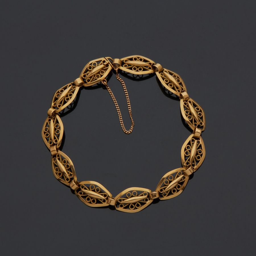 Null Bracelet en or jaune 18 k (750 millièmes) à maillons olives filigranés, à d&hellip;