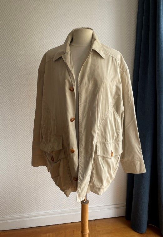 Null HERMES Paris 

Men's jacket in beige gabardine, small collar, long sleeves,&hellip;
