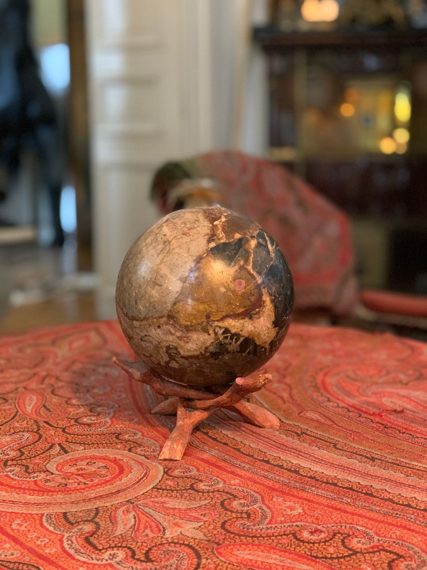 Null Sphère en marbre.

Diamètre : 14 cm