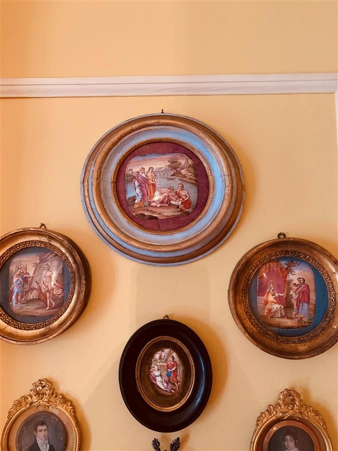 Null Quatre miniatures émaillées sur cuivre représentant des scènes de l'Ancien &hellip;