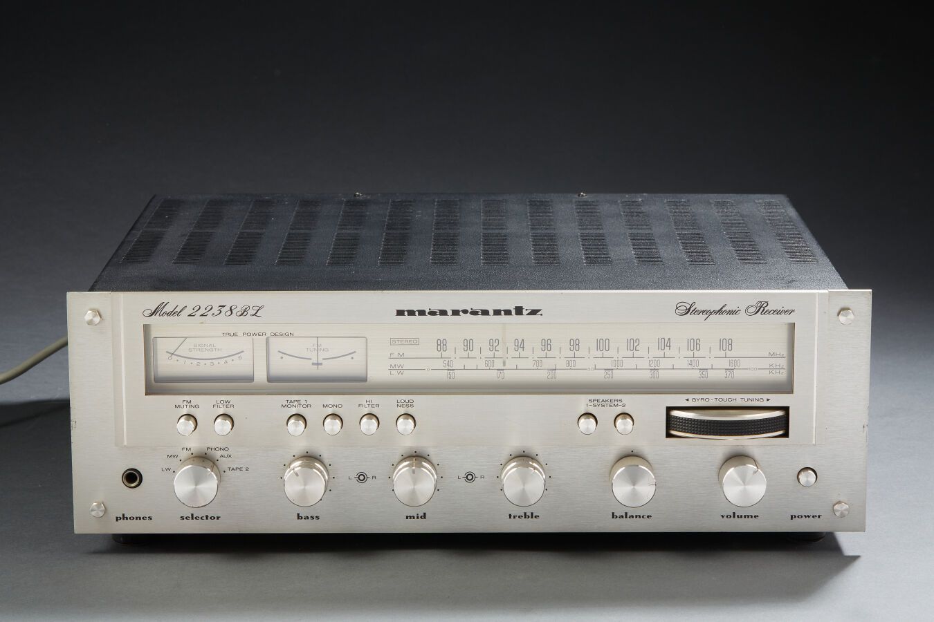 Null MARANTZ 2238 BL. Stereophonic receiver. Ampli tuner de 2 x 38 watts par can&hellip;