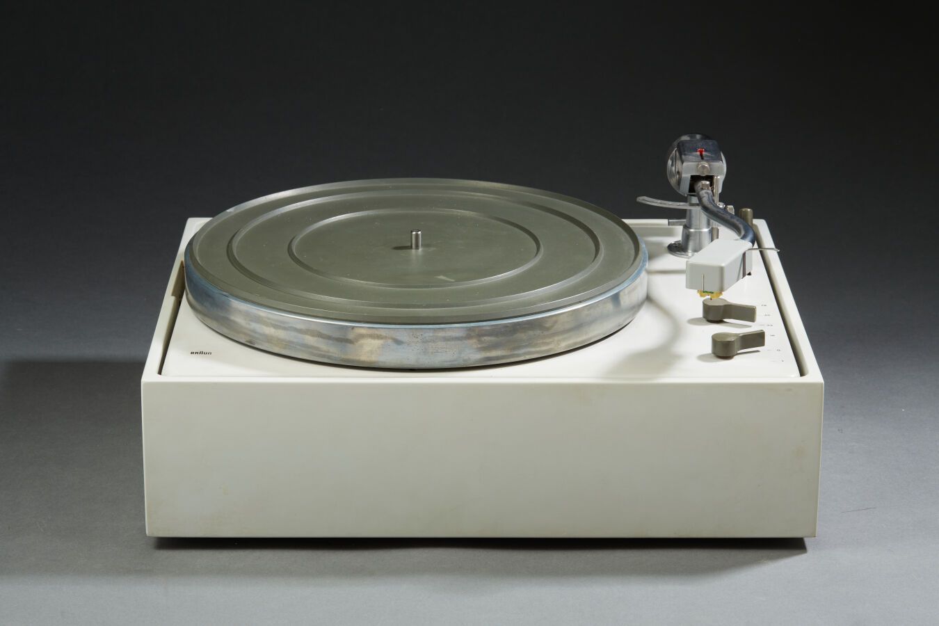 Null BRAUN PCS-5. Turntable designed by the famous Dieter Rams in the early 60's&hellip;