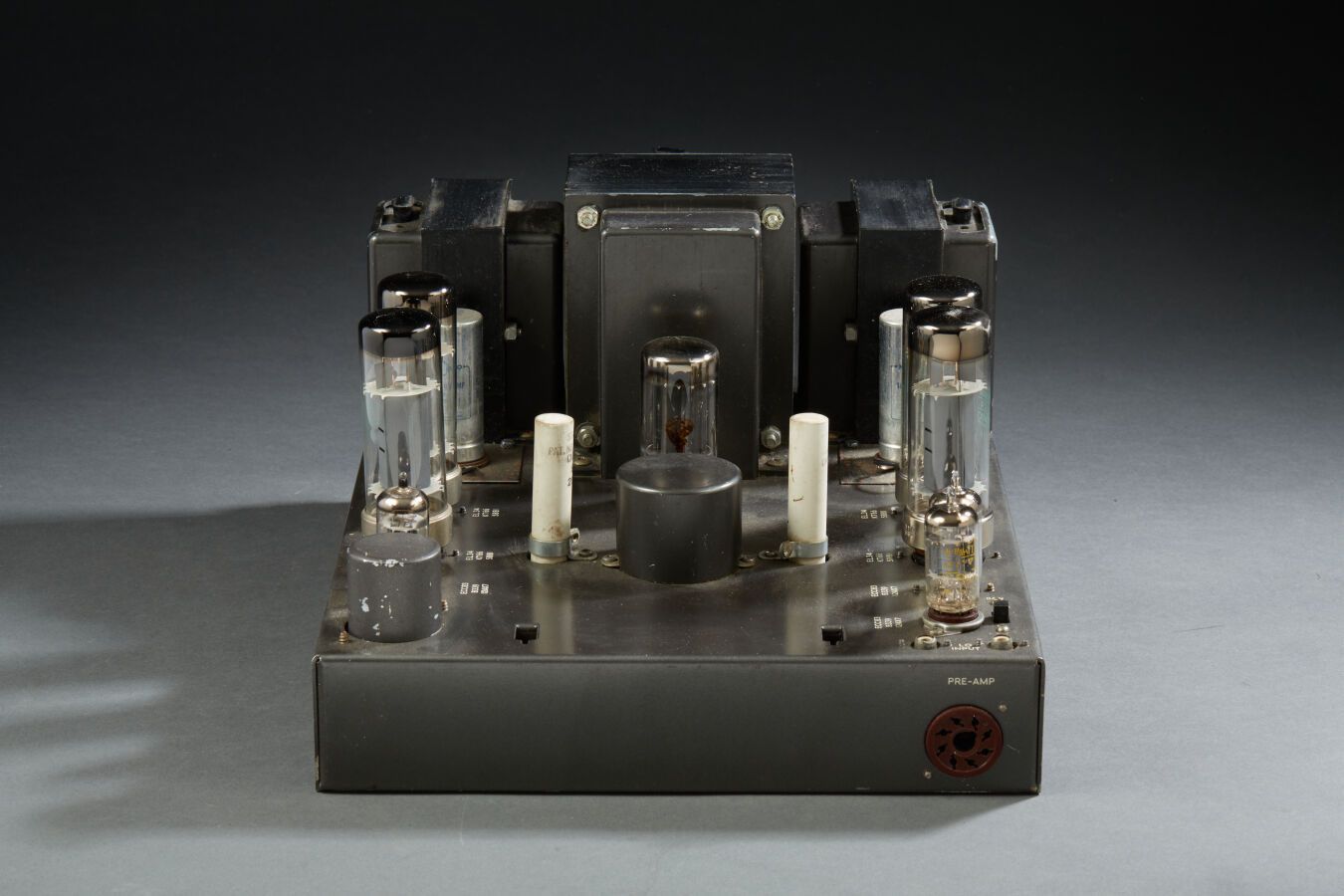 Null LEAK STEREO 60立体声电子管放大器，来自1960年代，每通道30瓦，经过优化，可与该品牌的Point One前级放大器配合使用（使用痕迹）&hellip;