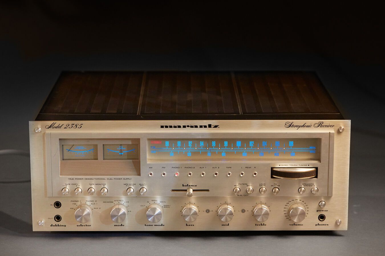 Null MARANTZ 2385. Very nice receiver from 1977 - 1980. Important power of 185 w&hellip;