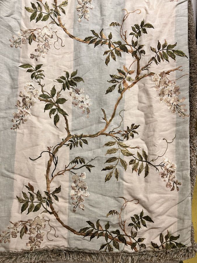 Null Paire de rideaux en lin brodé. Colefax & Flower, Alderney stripe, coloris W&hellip;