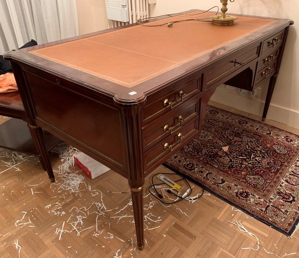 Null 
Schreibtisch aus gebeiztem Naturholz im Stil Louis XVI (Stöße und Abnutzun&hellip;