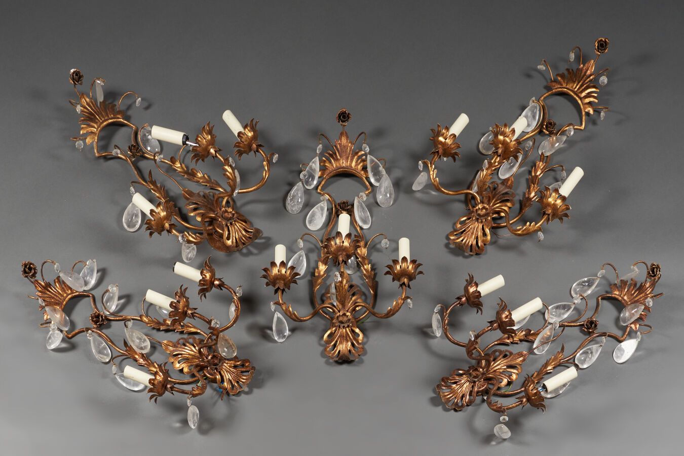 Null Suite of five three-light sconces, in wrought iron and partially gilded wit&hellip;