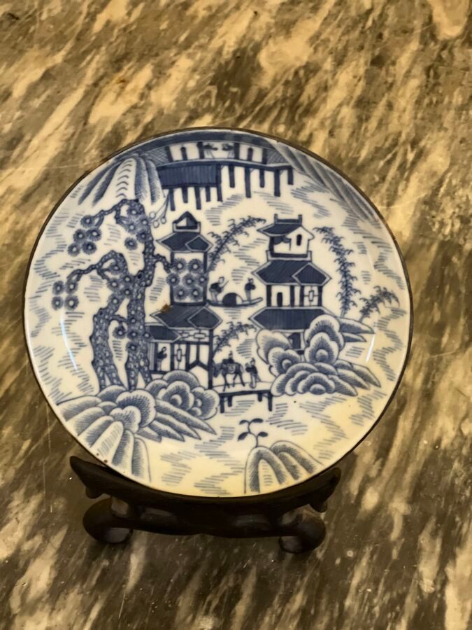 Null CHINE POUR LE VIETNAM - XIXe siècle
Coupe en porcelaine à décor en bleu sou&hellip;