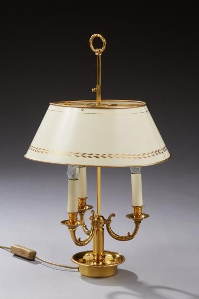 Null Lampe bouillotte de style Empire en métal doré à trois bras de lumière feui&hellip;