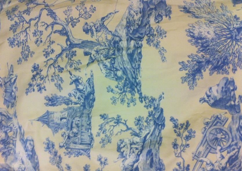 Null Un dessus de lit en toile de jouy Manuel Canovas. Thorigny coloris Metis / &hellip;