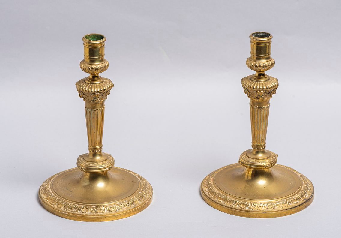 Null 49. Pair of torches, end of the Louis XIV period, in chased and gilded bron&hellip;