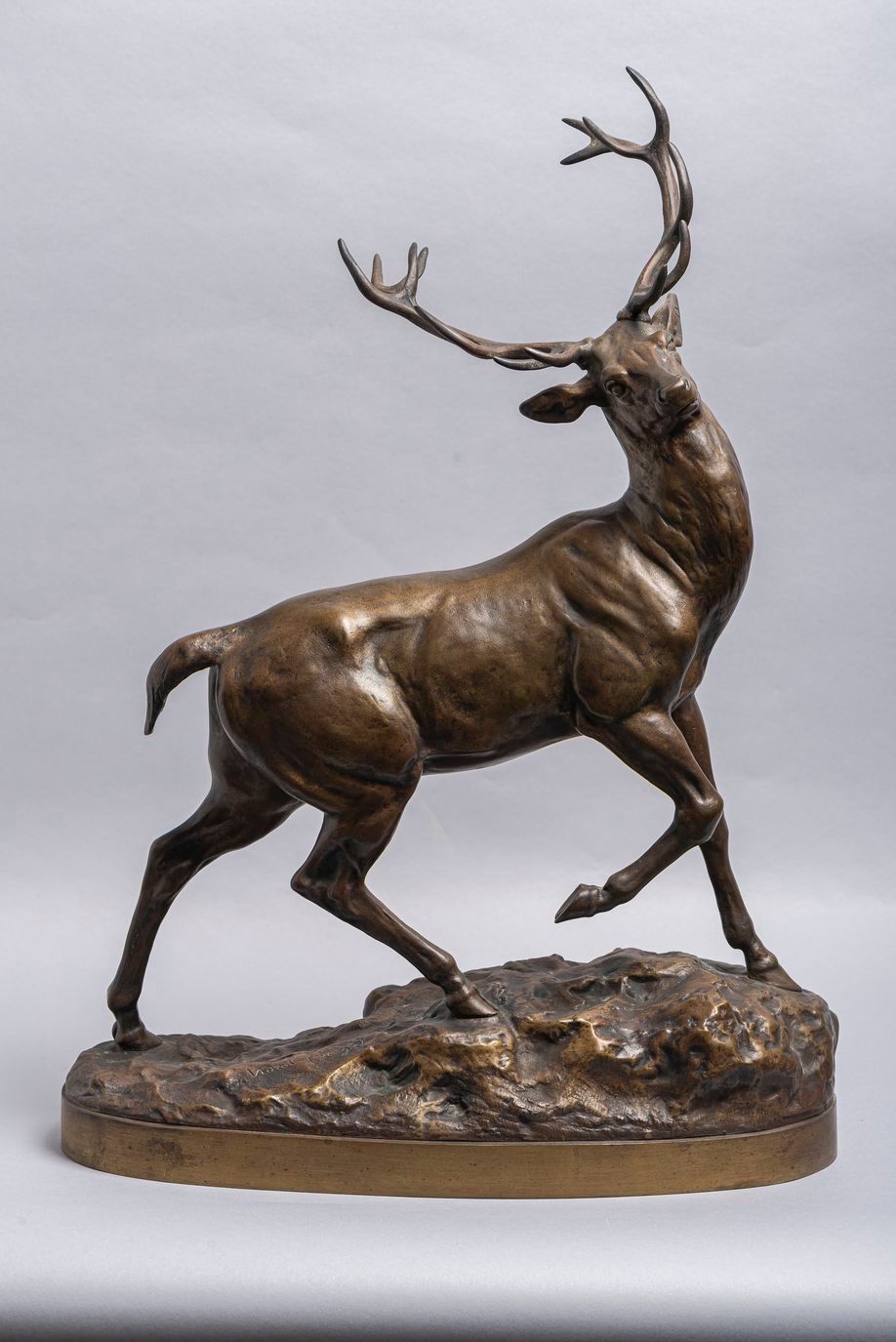 Null 53. Louis VIDAL (1831-1892). Il cervo. Scultura in bronzo patinato, firmata&hellip;