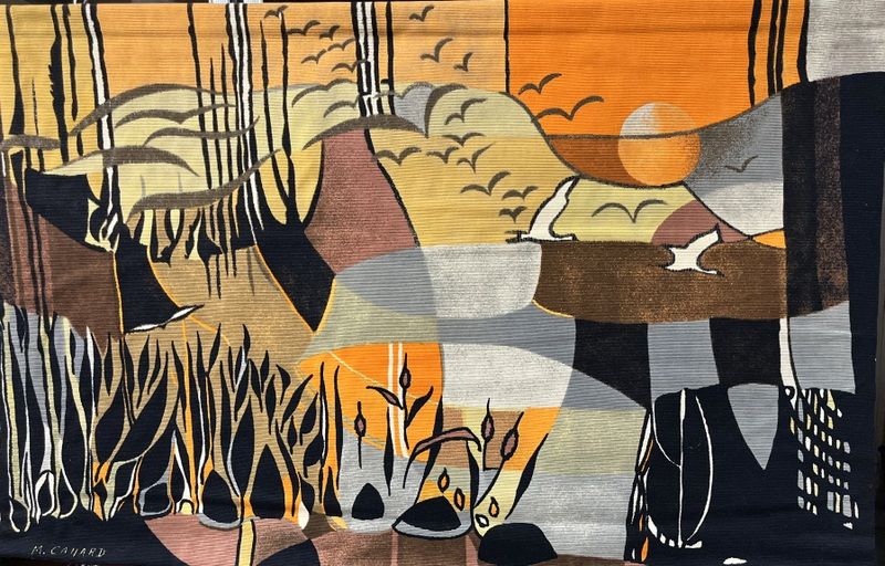 Null Michèle CAHARD (Xxème) - TAPISSERIE en laine à décor d’un paysage lacustre &hellip;