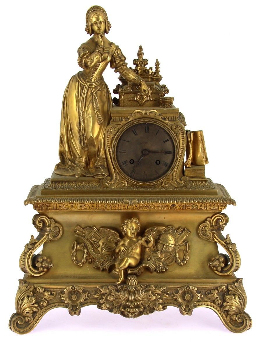 Null 修复时期的镀金铜钟，饰有一位身着文艺复兴风格服饰的年轻女士，底座饰有一个音乐莆蒂和各种乐器及战利品，前端卷脚饰有刺桐叶。游吟诗人风格，19 世纪。高 &hellip;
